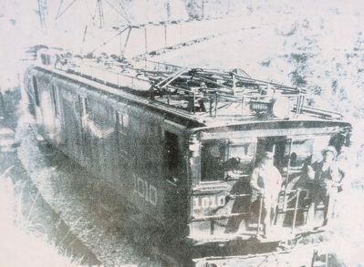 Close-up of a photo of a similar Electric Locomotive from the marker image. Click for full size.