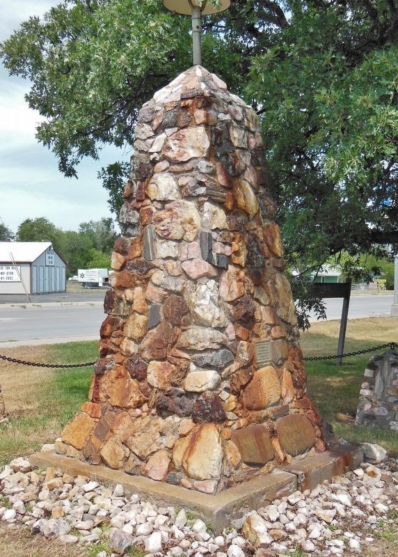 Charles Nolin Monument (<i>back view</i>) image. Click for full size.