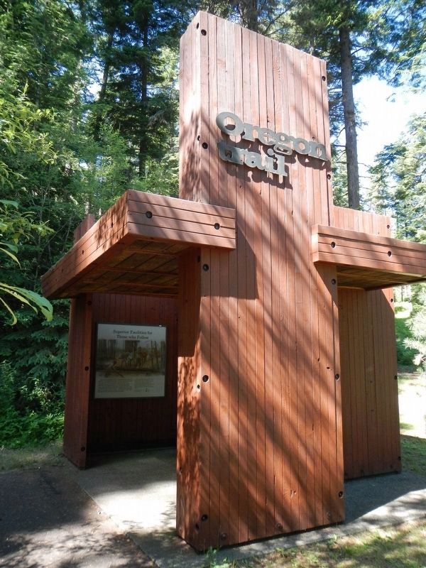 Emigrant Springs Oregon Trail Kiosk image. Click for full size.