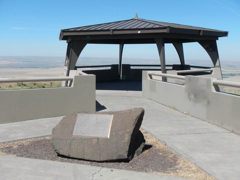 Deadman Pass Lookout and Oregon Scenic Highways Marker image. Click for full size.