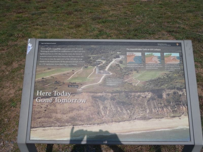 Another nearby marker, explaining the lighthouse's relocation. Click for full size. Another nearby marker, explaining the lighthouse's relocation image. Click for full size.
