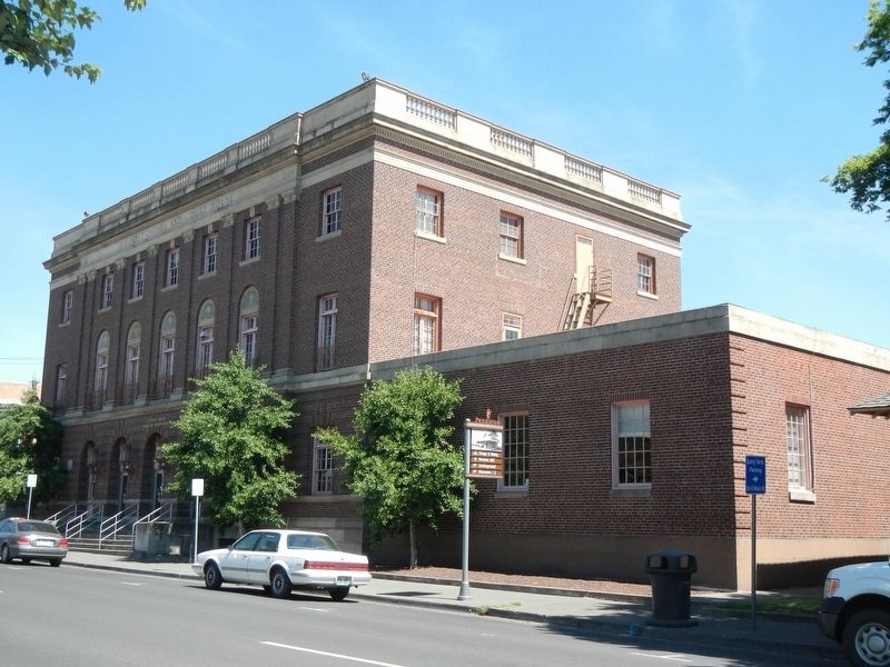 U.S. Post Office & Courthouse image. Click for full size.