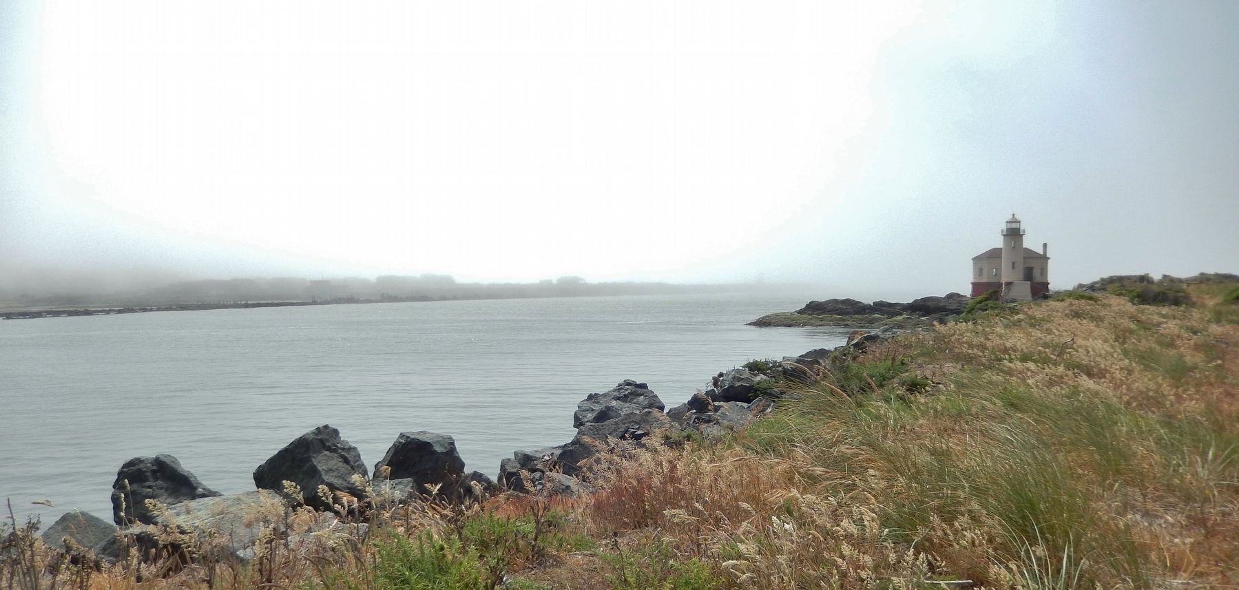 Coquille River Lighthouse (<i>morning fog</i>) image. Click for full size.