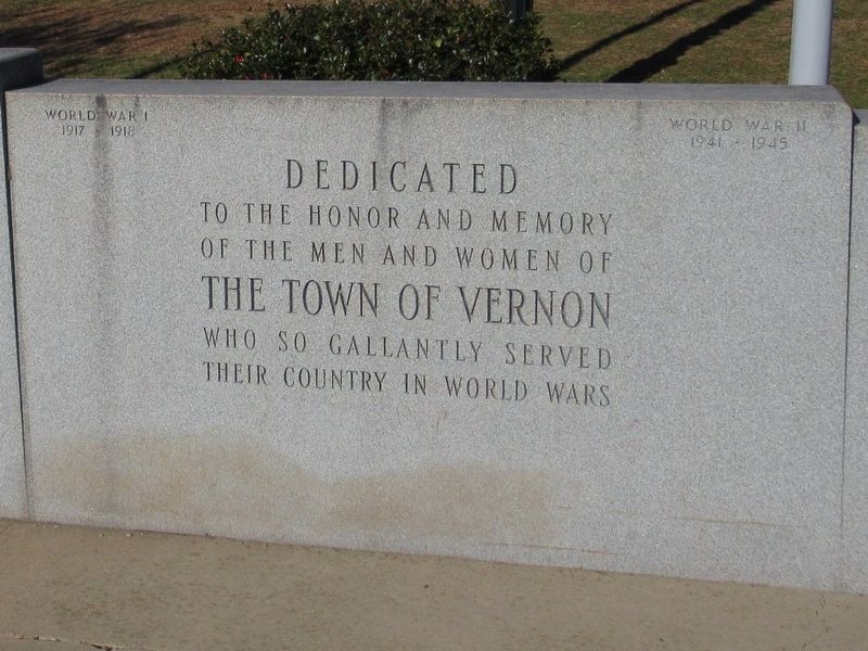 Vernon Veterans Monument image. Click for full size.