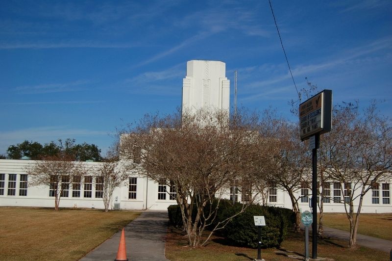 Port Allen High School (1936-1978) / Port Allen Middle School (1979-Present) Marker image. Click for full size.