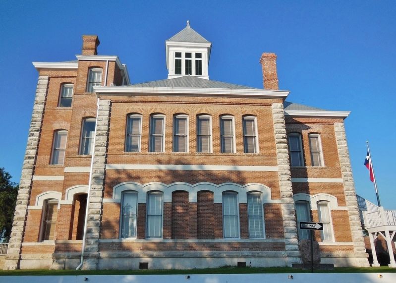 Grimes County Courthouse (<i>view looking east from marker to west side of courthouse</i>). Click for full size. Grimes County Courthouse (<i>view looking east from marker to west side of courthouse</i>) image. Click for full size.