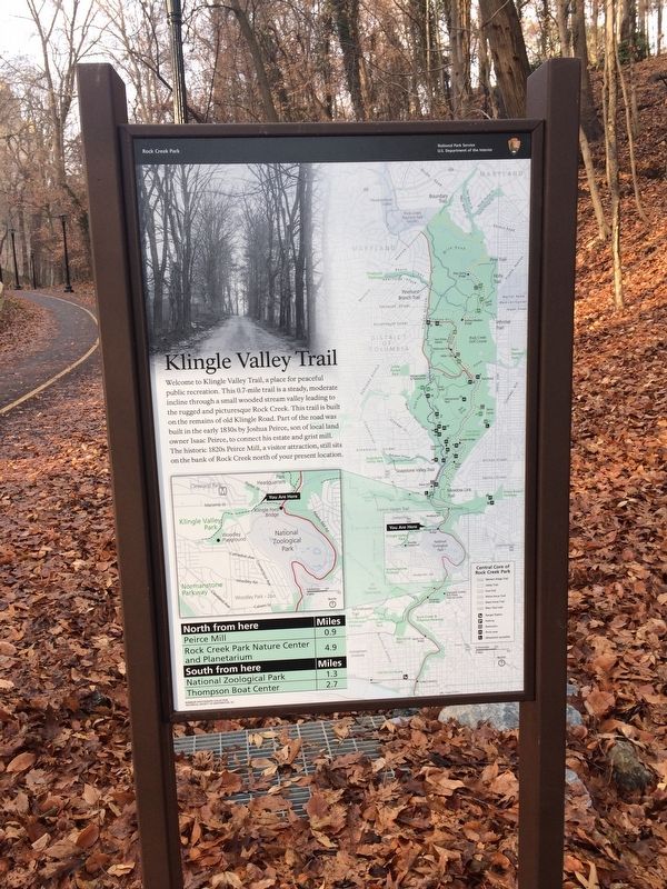 Klingle Valley Trail Marker. Click for full size. Klingle Valley Trail Marker image. Click for full size.