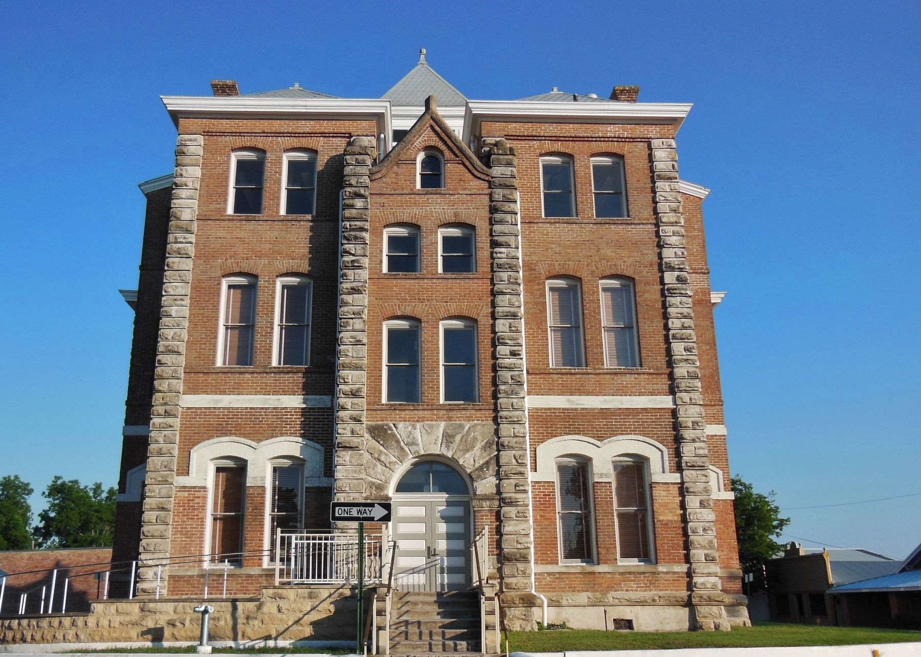 Grimes County Courthouse (<i>north side</i>) image. Click for full size.