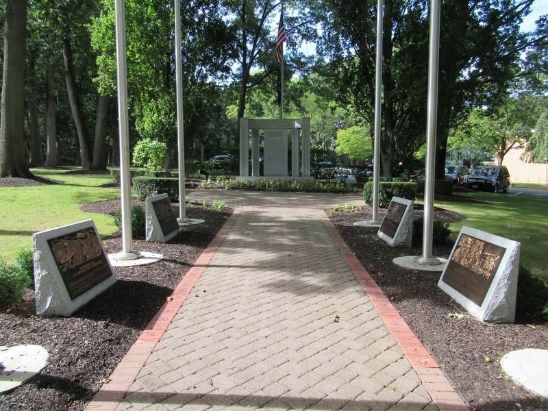 Paramus Veterans Memorial image. Click for full size.