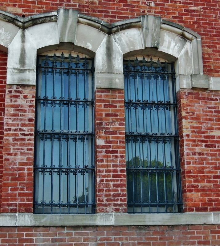 Grimes County Courthouse (<i>window detail</i>) image. Click for full size.