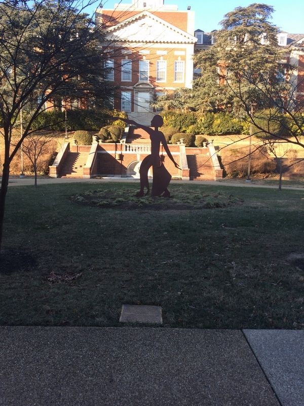 Fortitude Statue with marker image. Click for full size.