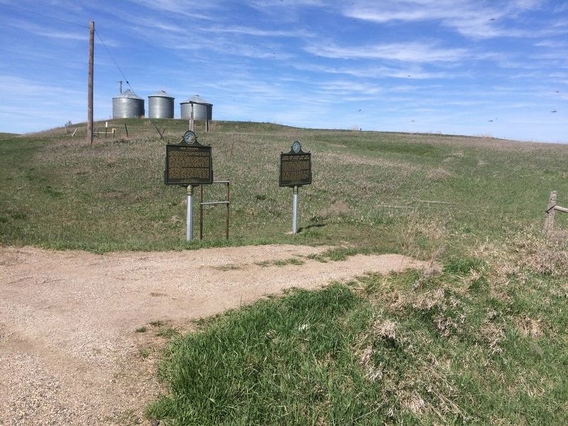 Lewis and Clark and the Legend of Stone Idol Creek/Lewis and Clark Expedition Meet The Arikara Marker image. Click for full size.