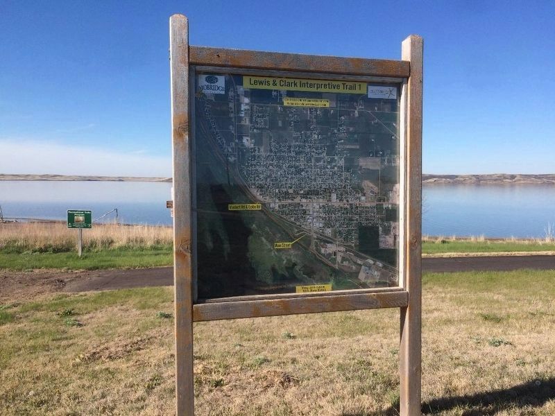 Lewis & Clark Interpretive Trail 1 image. Click for full size.