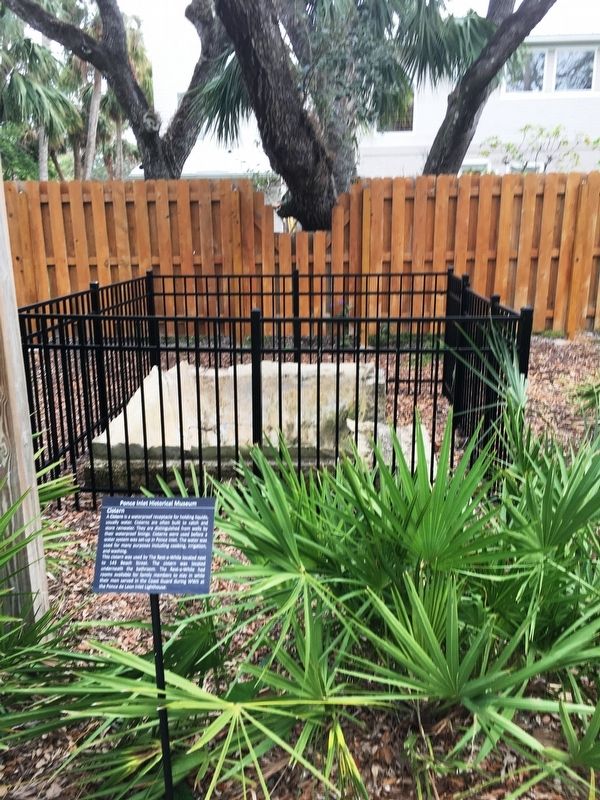 Cistern in background image. Click for full size.