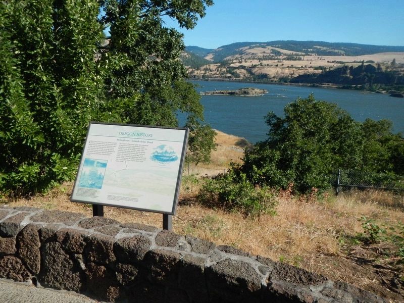 Memaloose -- Island of the Dead Marker. Click for full size. Memaloose -- Island of the Dead Marker image. Click for full size.