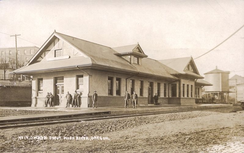 OWR & N Company Railroad Depot image. Click for full size.