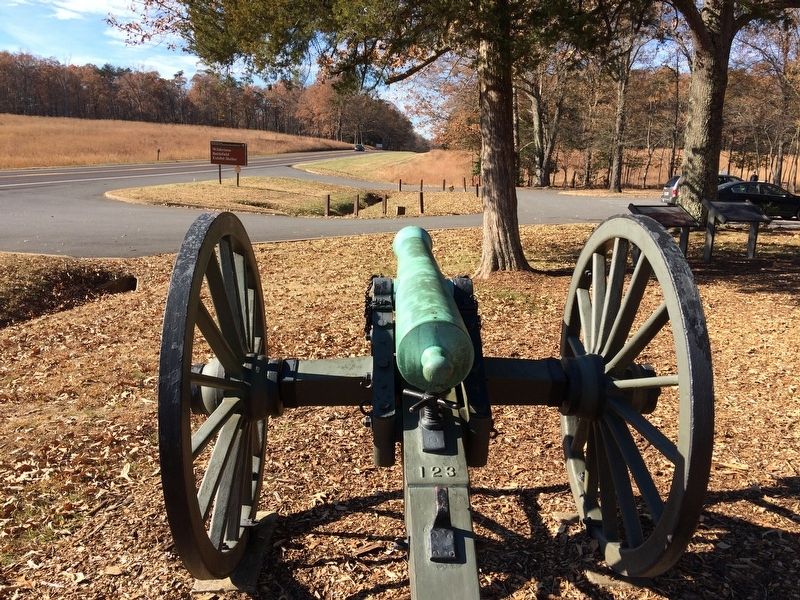 Artillery piece near The Capture of Winslow's Battery Marker image. Click for full size.