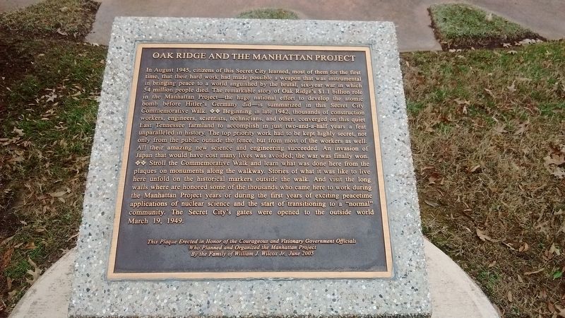 Oak Ridge and the Manhattan Project Marker image. Click for full size.