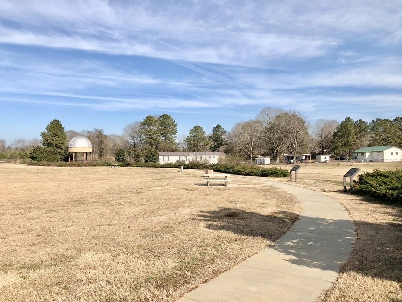 A Price Paid Marker (farthest in distance). image. Click for full size.