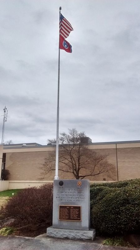 Dedicated to the Memory of Those from Oak Ridge Who Gave Their Lives That Freedom Might Live Marker. Click for full size. Dedicated to the Memory of Those from Oak Ridge Who Gave Their Lives That Freedom Might Live Marker image. Click for full size.