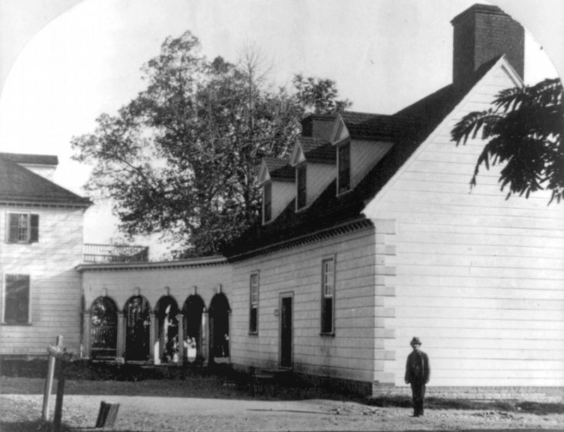 Old family kitchen at Mt. Vernon image. Click for full size.
