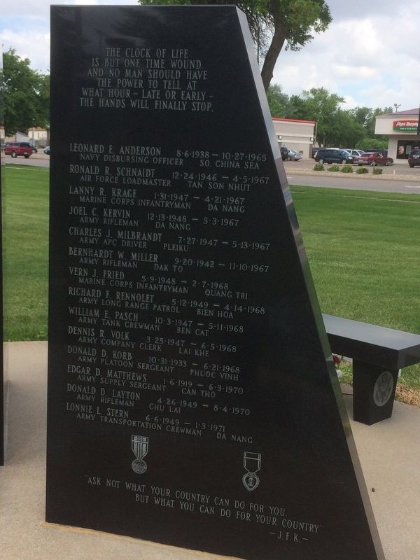 Aberdeen, South Dakota Vietnam Veterans Memorial Marker (northeast section, side 2) image. Click for full size.