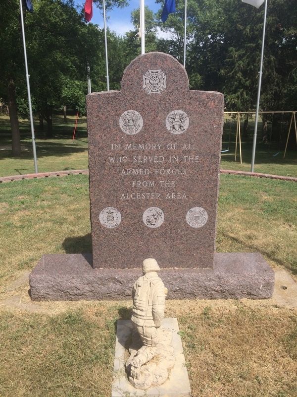 Alcester, South Dakota Veterans Memorial Marker image. Click for full size.
