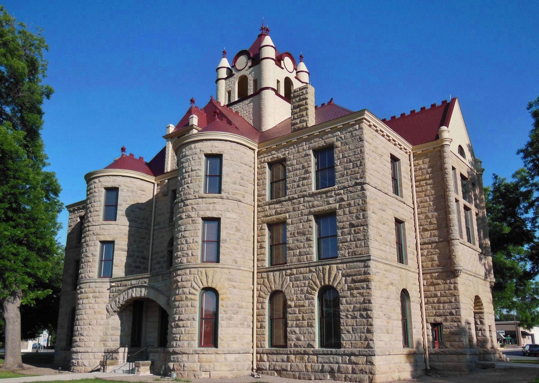 McCulloch County Courthouse (<i>northwest corner</i>) image. Click for full size.