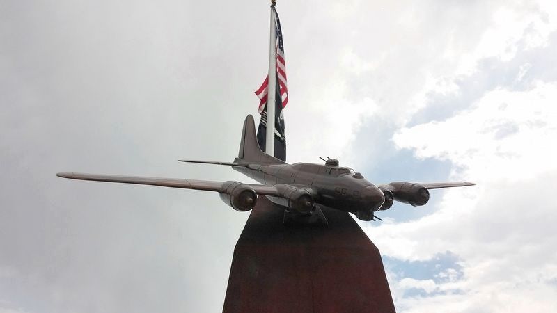 Veteran War Memorial Plaza B-15 sculpture image. Click for full size.