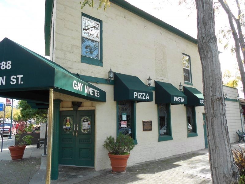 Gay 90's Pizza Parlor image. Click for full size.