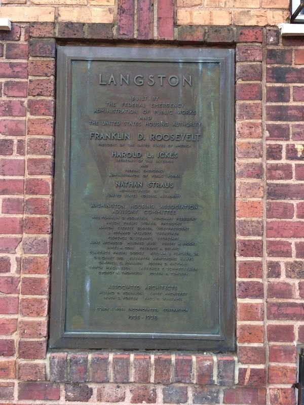 Plaque on the G Street side of the building image. Click for full size.