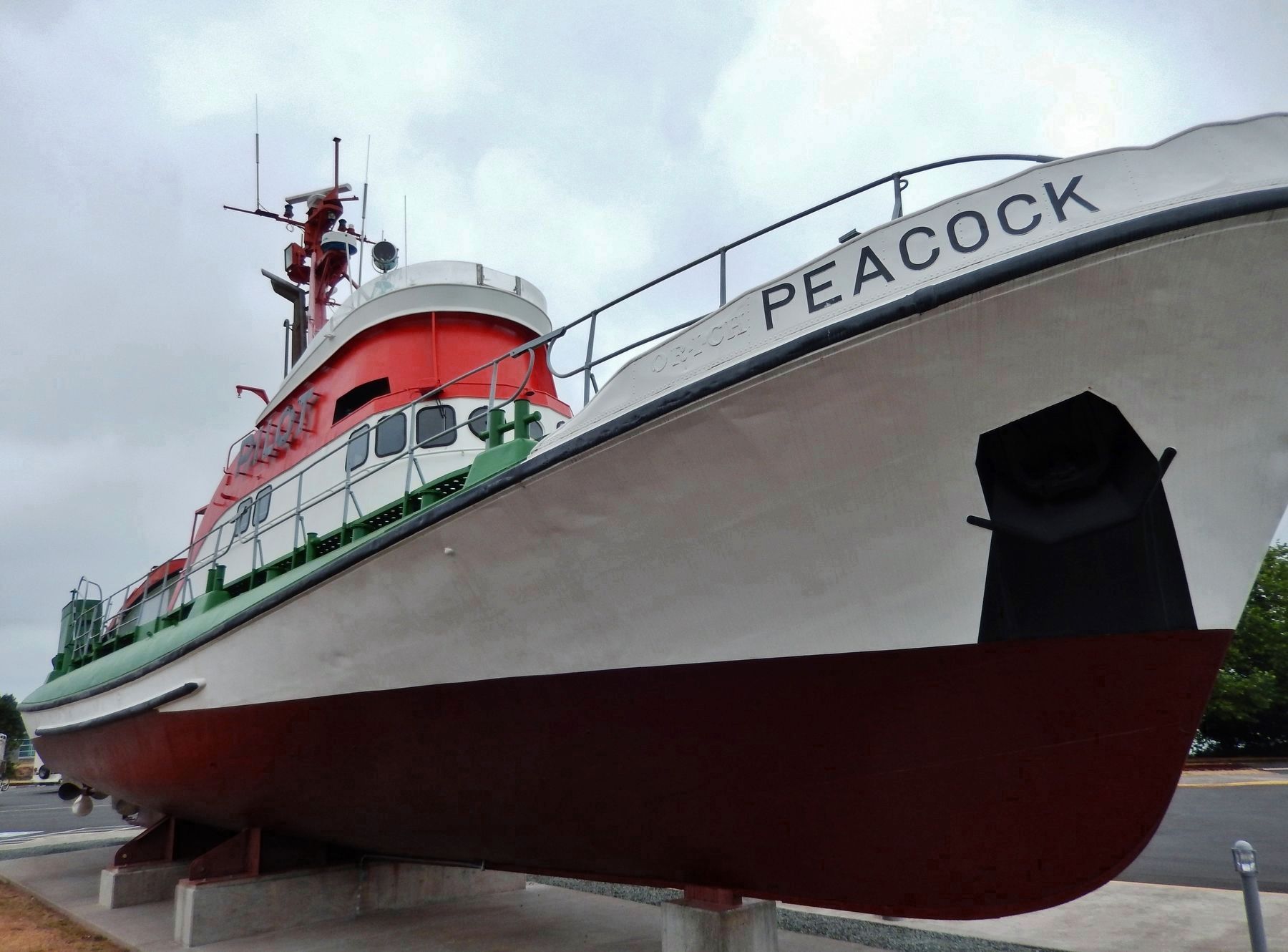 Pilot Boat <i>Peacock</i> (<i>bow view</i>). Click for full size. Pilot Boat <i>Peacock</i> (<i>bow view</i>) image. Click for full size.