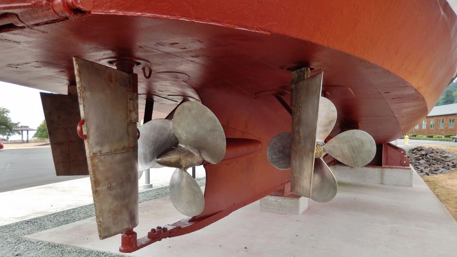 Pilot Boat <i>Peacock</i> (<i>propeller view</i>). Click for full size. Pilot Boat <i>Peacock</i> (<i>propeller view</i>) image. Click for full size.