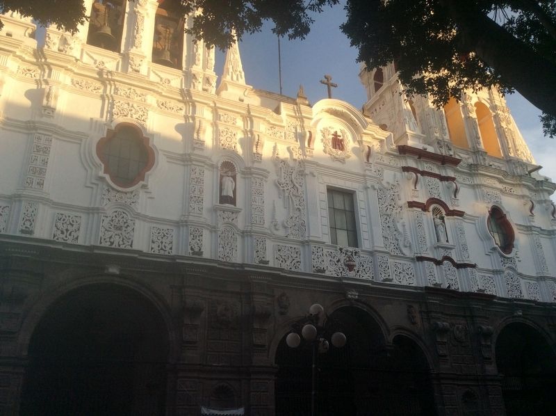 Detail of the Temple of the Jesuits, directly across from the marker image. Click for full size.