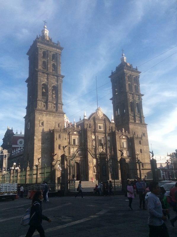 The Cathedral of Puebla image. Click for full size.