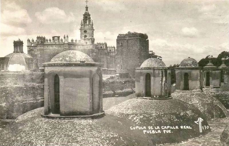 Cupula de la Capilla Real, Puebla, Puebla image. Click for full size.
