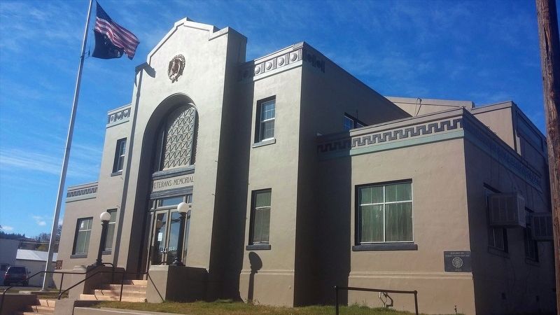 Susanville Veterans Memorial Building image. Click for full size.