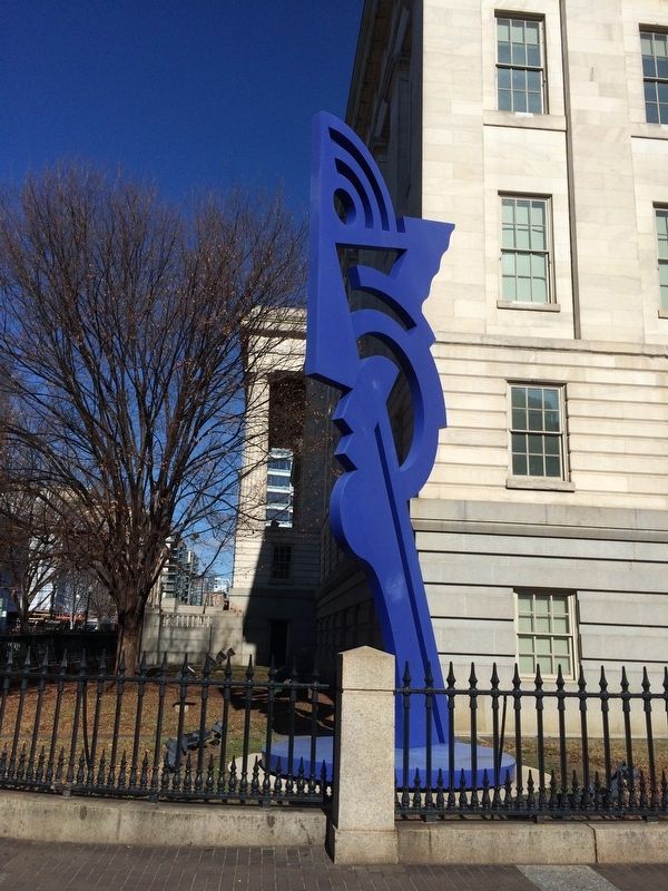 <i>Modern Head</i> sculpture image. Click for full size.