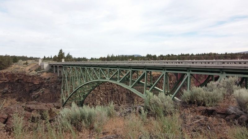 Crooked River (High) Bridge image. Click for full size.
