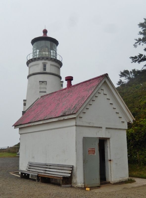 Lighthouse & Oil House image. Click for full size.