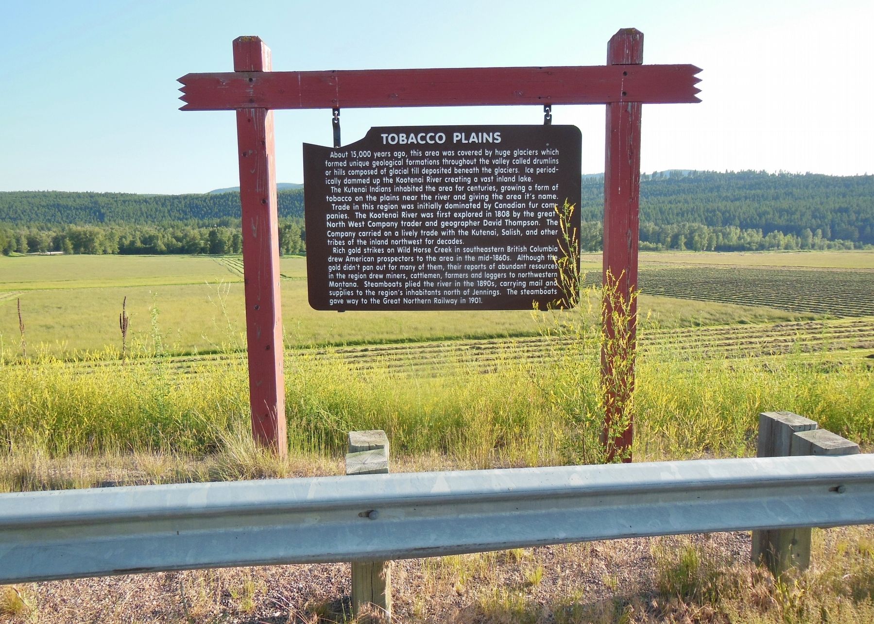 Tobacco Plains Marker (<i>wide view</i>) image. Click for full size.
