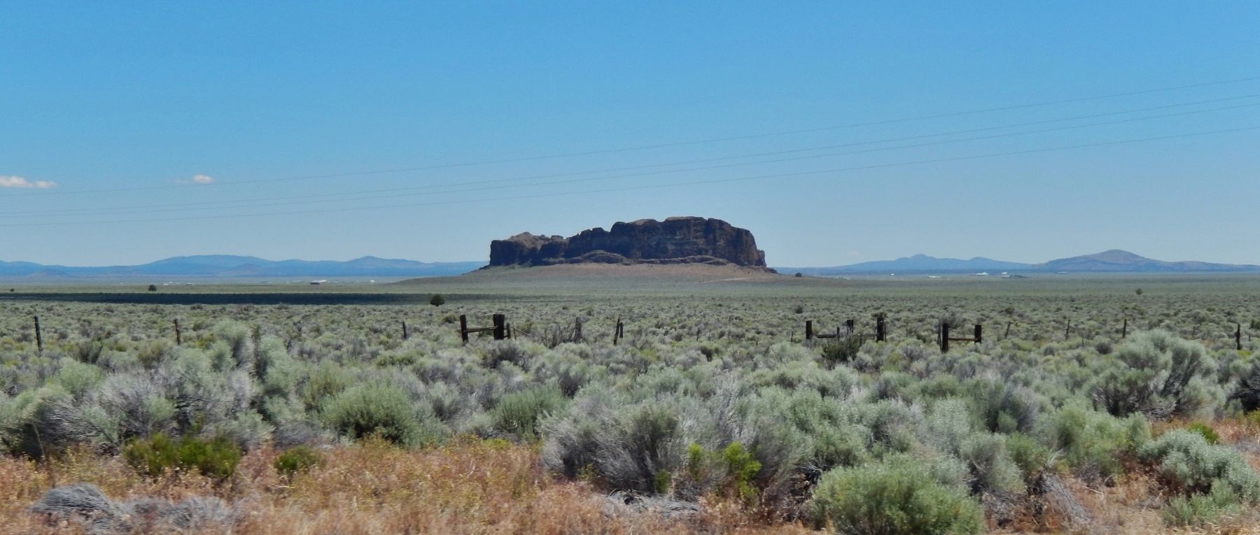 Ranchland around Fort Rock image. Click for full size.