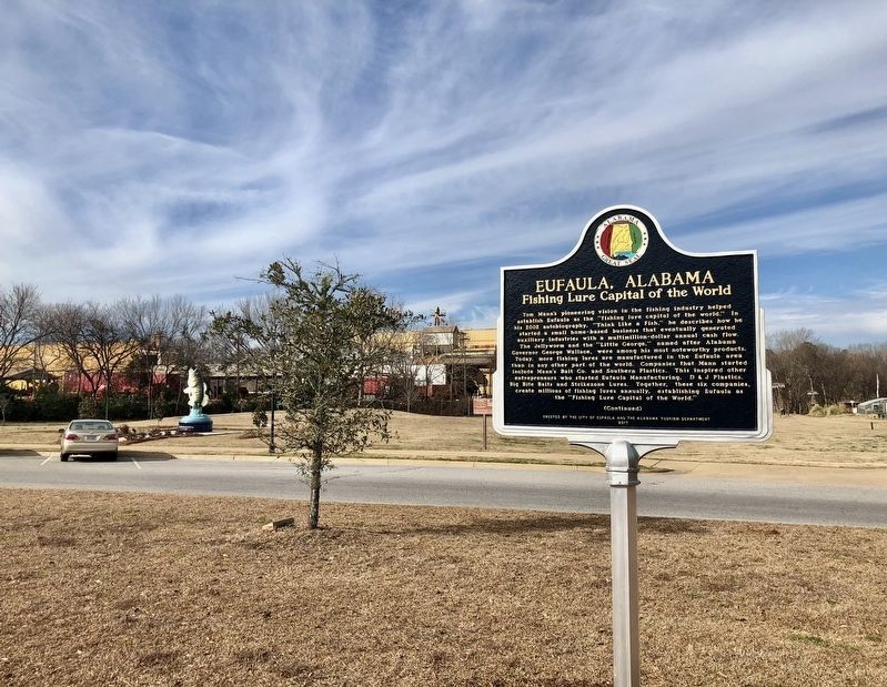 Eufaula, Alabama Marker with Big Bass in background. image. Click for full size.