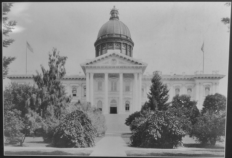 Marker detail: First State House with Corinthian Columns. Click for full size. Marker detail: First State House with Corinthian Columns image. Click for full size.