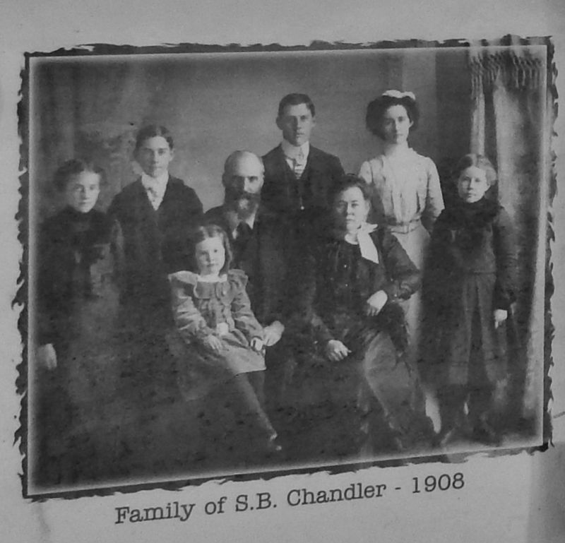 Marker detail: S.B. Chandler Family 1908 image. Click for full size.