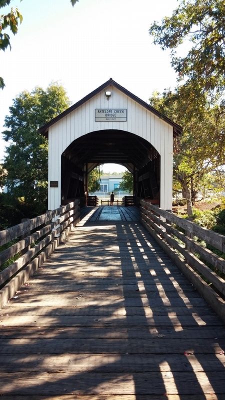 Antelope Creek Bridge image. Click for full size.