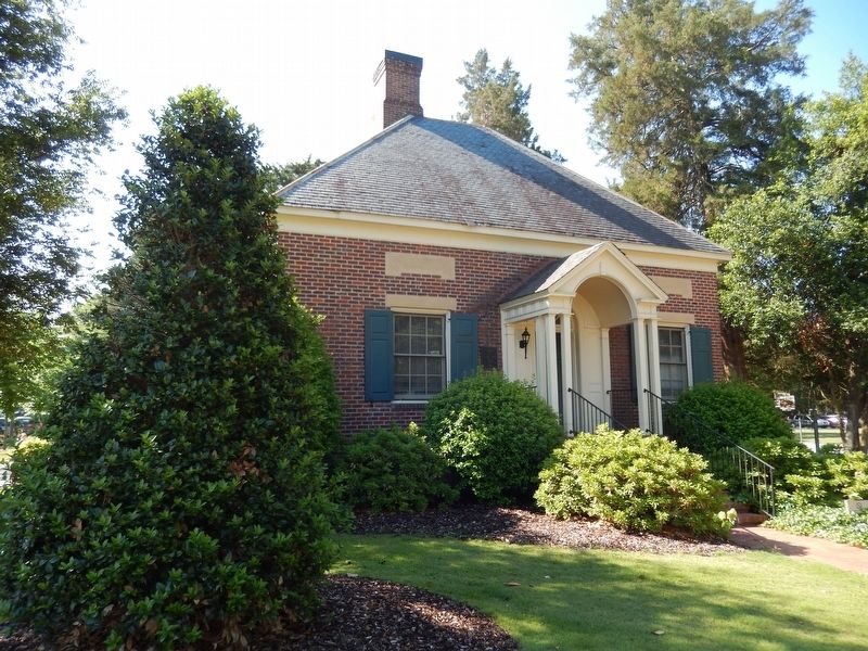 Southern Pines Administration Office (<i>view from marker</i>) image. Click for full size.