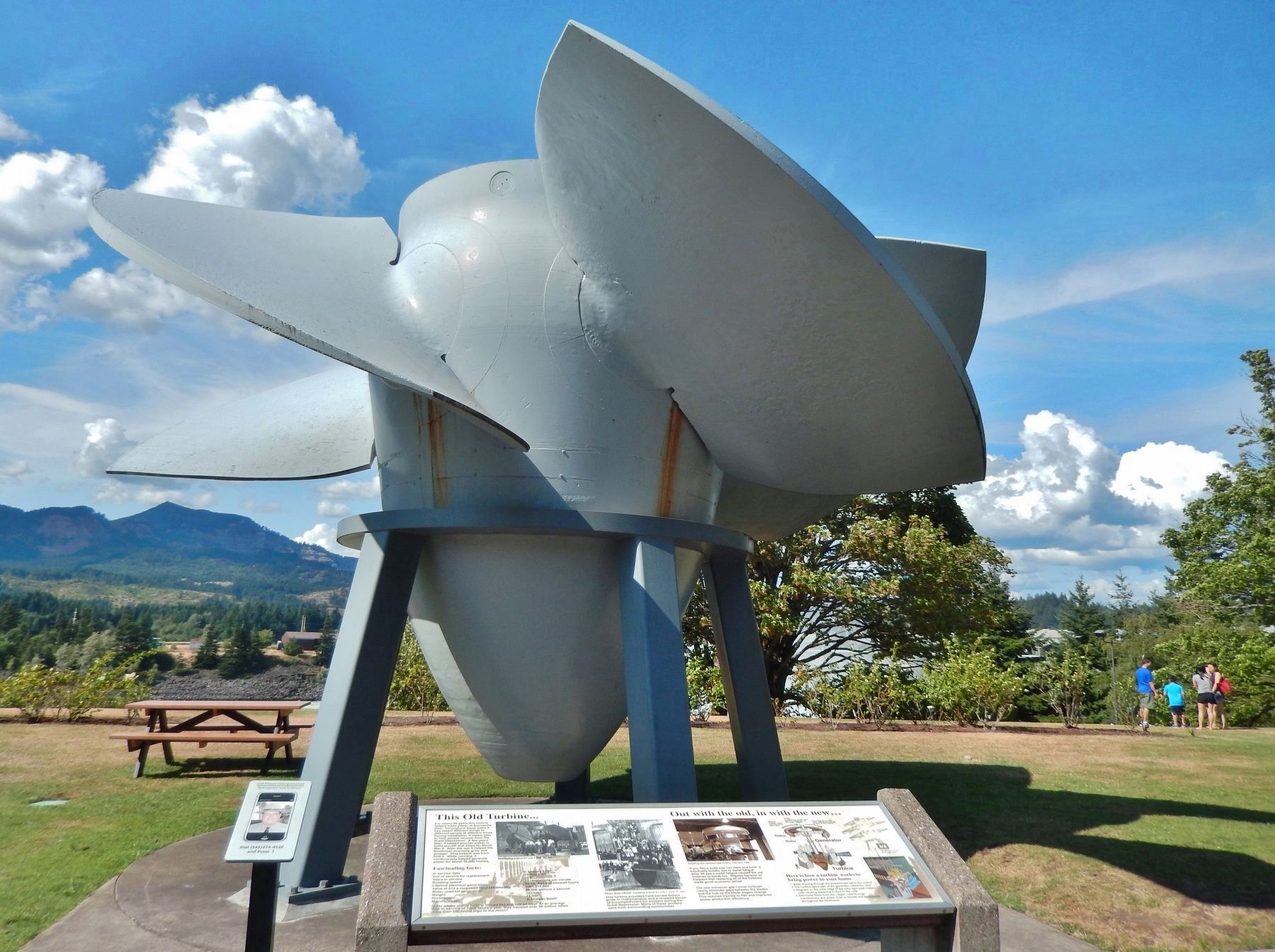 This Old Turbine Marker (<i>wide view; 1937 turbine in background</i>) image. Click for full size.