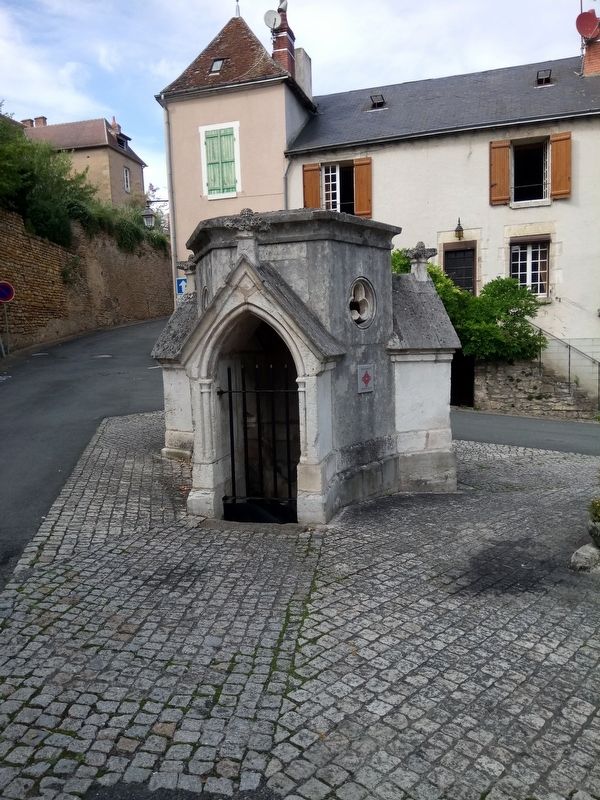 Fontaine Sainte-Radegonde Marker. Click for full size. Fontaine Sainte-Radegonde Marker image. Click for full size.