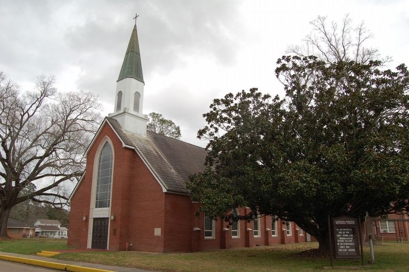 Louisiana Memorial United Methodist Church image. Click for full size.